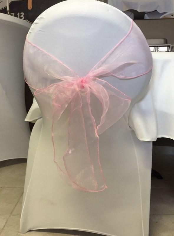 Noeuds de chaise organza rose